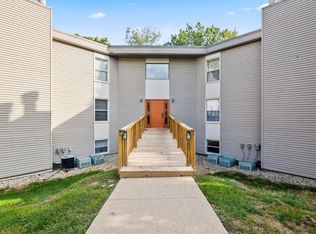 Woodhue Apartments, Peoria, IL 61615
