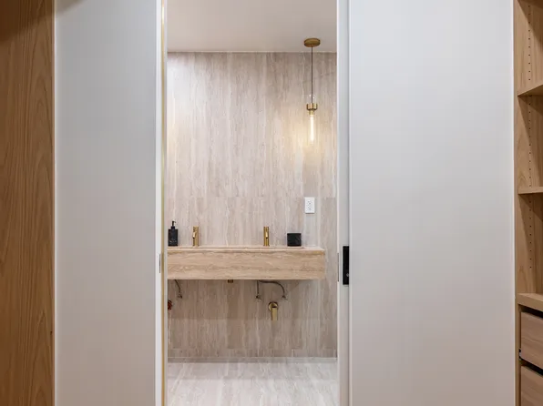 974 Bergan Street image 5 of 10