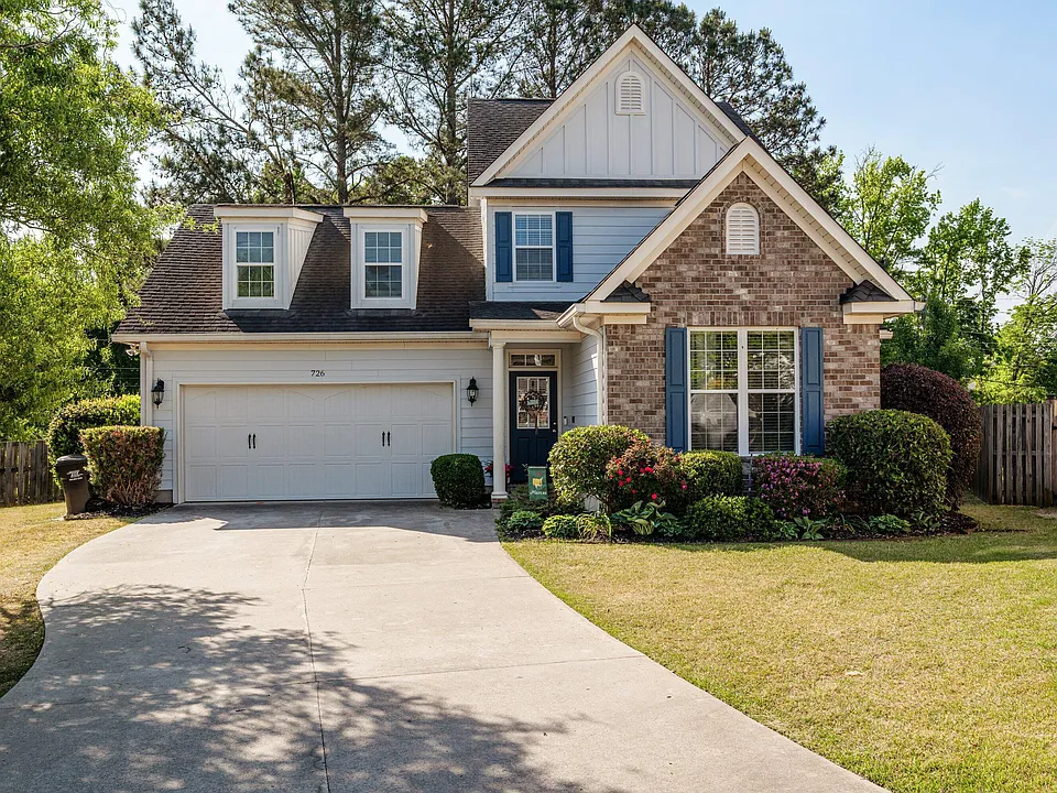 726 Bonnie Oaks Ln