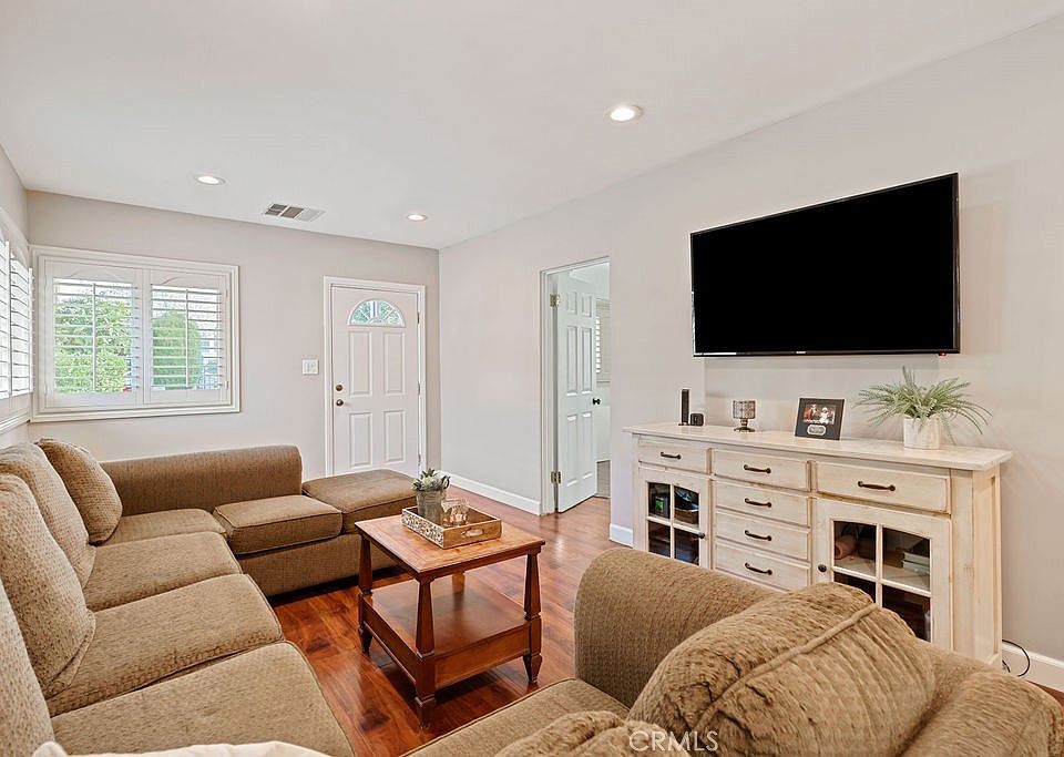 10521 Mather Ave, Sunland, CA 91040 Zillow