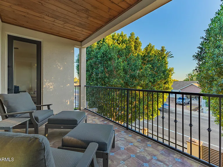 3810 E Campbell Ave — Photo 32