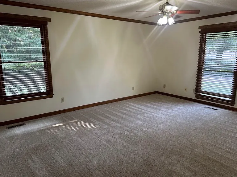 456 E Fox Den Dr — Photo 11