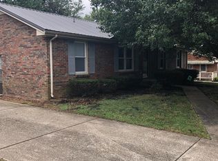 1809 Apex Dr, Clarksville, TN 37040