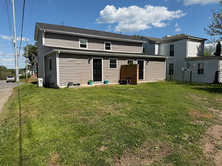75 Jackson St — Photo 4