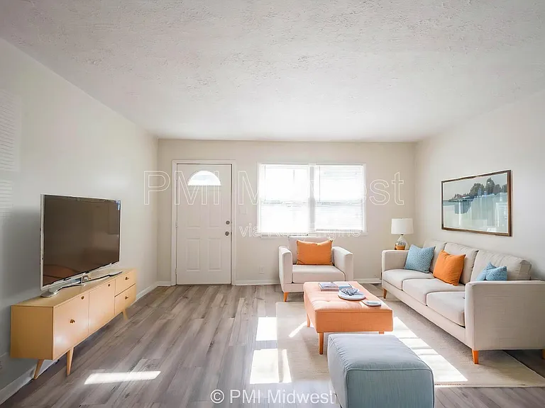 3146 Asbury St — Photo 4
