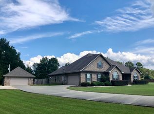 116 Debbie Ln, Caledonia, MS 39740