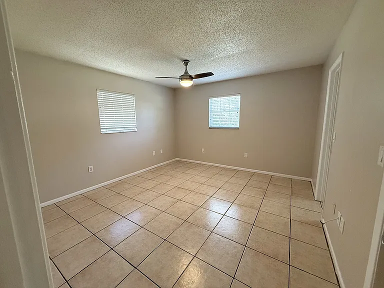 1316 London Ave — Photo 9