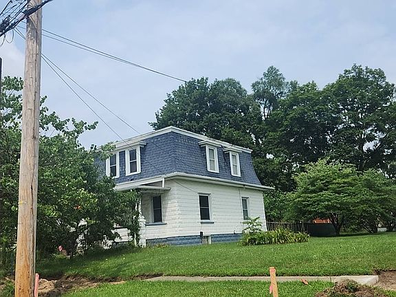 2nd image of 320 6th Ave