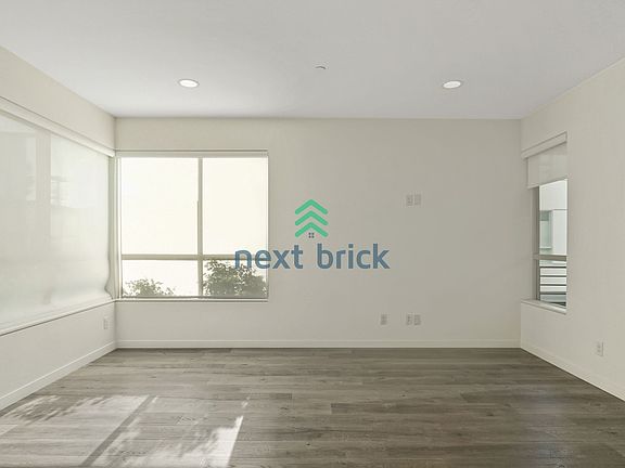 4th image of 4731 35th Ave S