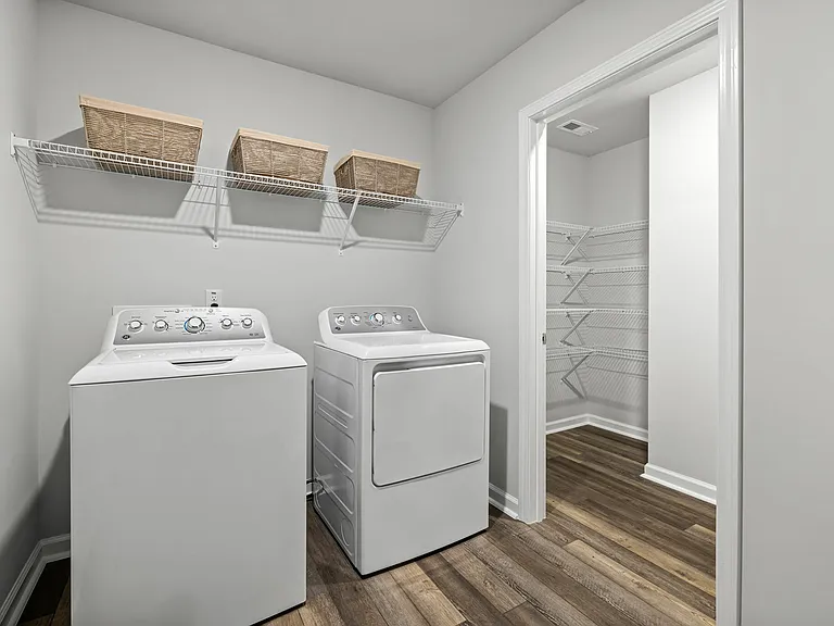 ABODE Reams Pointe