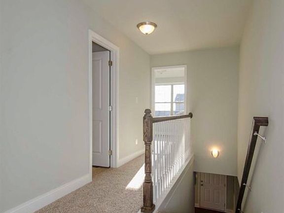 4th image of 703 Newtown Springs Dr