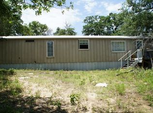 521 Hidden Oaks Dr, Elgin, TX 78621