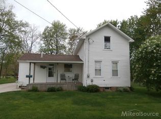 418 S Woodworth St, Corunna, MI