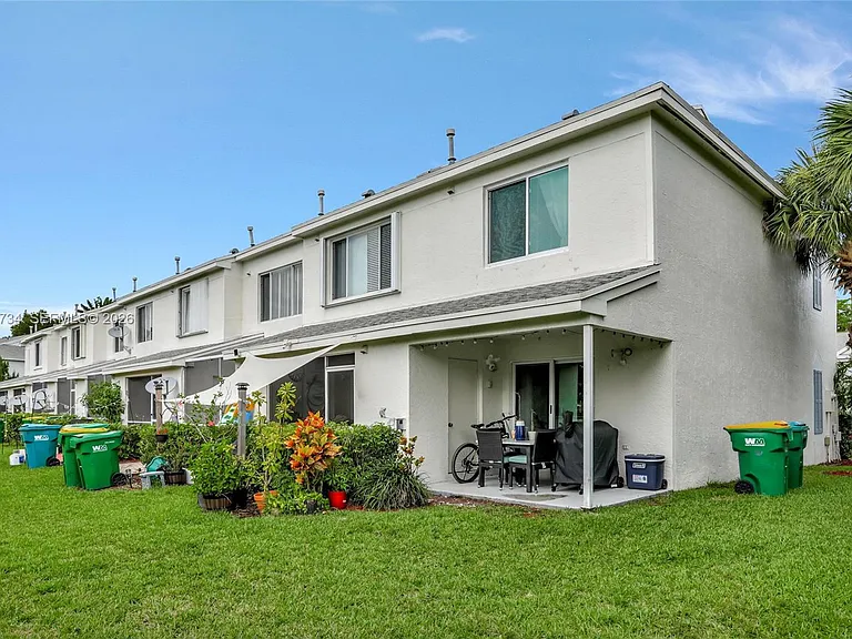 7921 Sanibel Dr #7921 — Photo 11