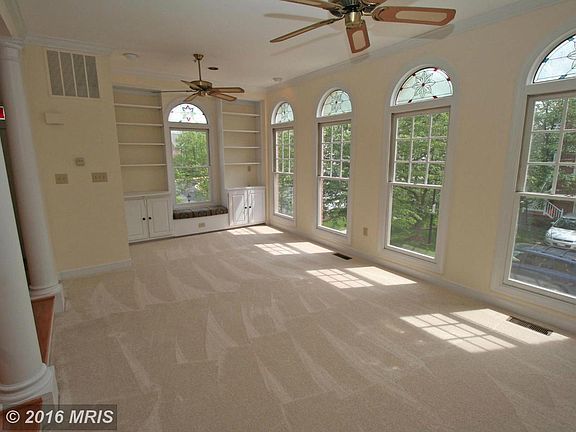 3rd image of 1 Cherry Blossom Ct