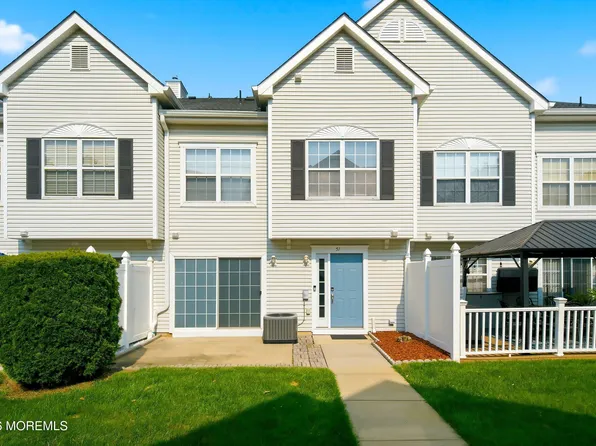 51 Winged Foot Court, Howell, NJ 07731