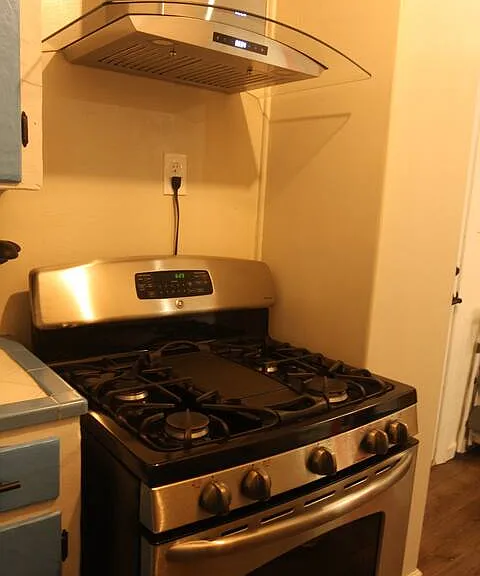 1205 E Diamond St #1 — Photo 6