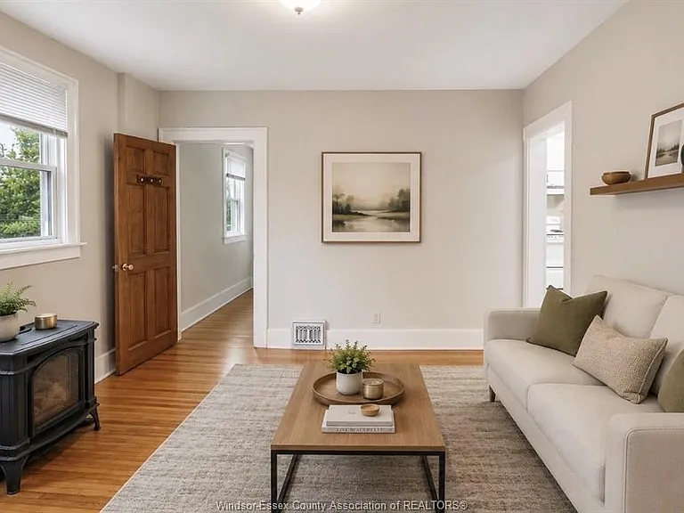 2177 Dougall Ave #UPPER — Photo 12