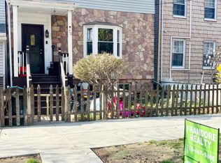 73 Cliff St, Staten Island, NY
