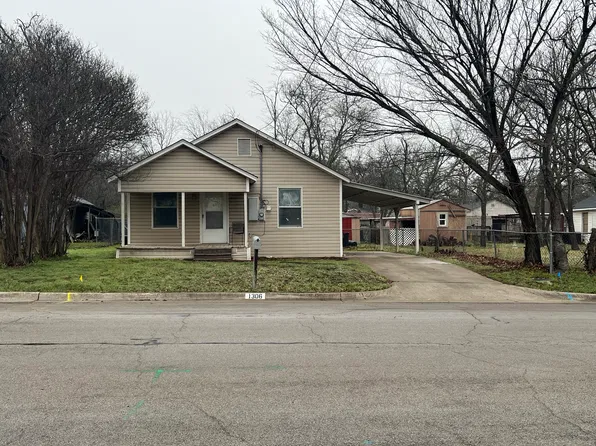 1306 N Elm St, Weatherford, TX 76086