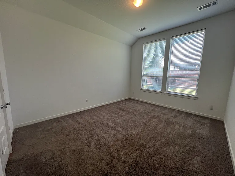 1120 Sheldon Dr — Photo 26