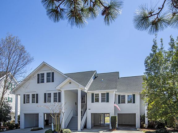 2nd image of 3127 Lakeside Commons Dr SE #36