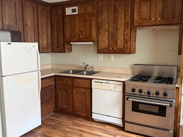 1135 Woodland Ave: Woodland Apartments — Photo 13