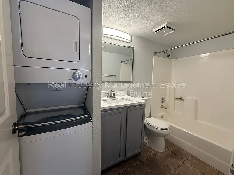 1720 E Thunderbird Rd #1062 — Photo 15