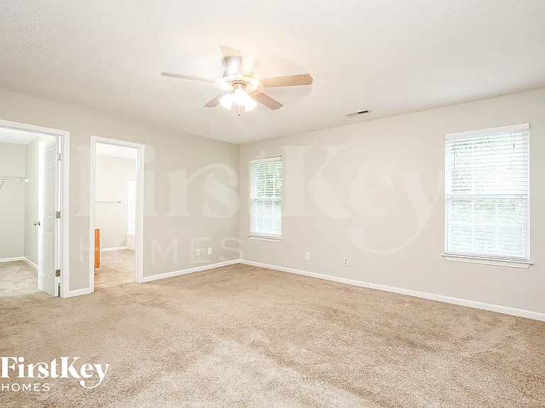 4708 Mallard Creek Dr — Photo 8