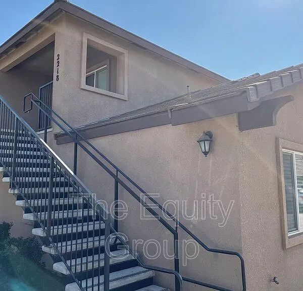 2218 W Lark Ave — Photo 17