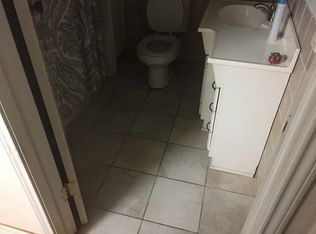 212 S Hackberry Ave, Luling, TX 78648