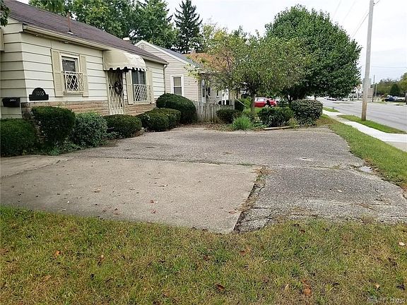 2nd image of 1035 N Gettysburg Ave