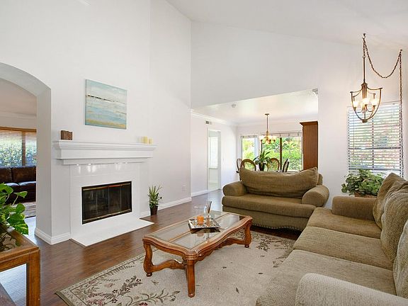 3rd image of 17630 Dandelion Ln