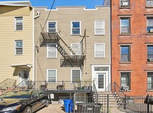 324 4th St #4, Jersey City, NJ 07302