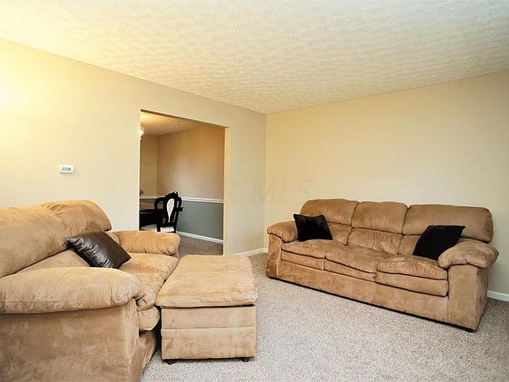 3rd image of 556 Woodbay Dr
