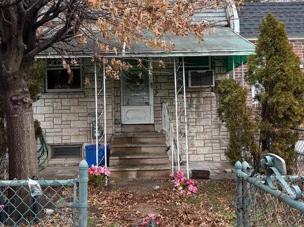 2019 Rosalie St, Philadelphia, PA 19135