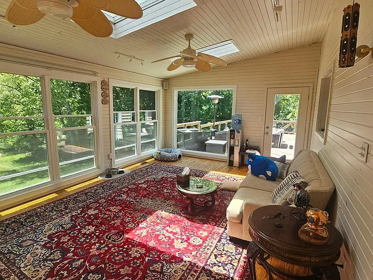 114 Norwood Pl — Photo 3