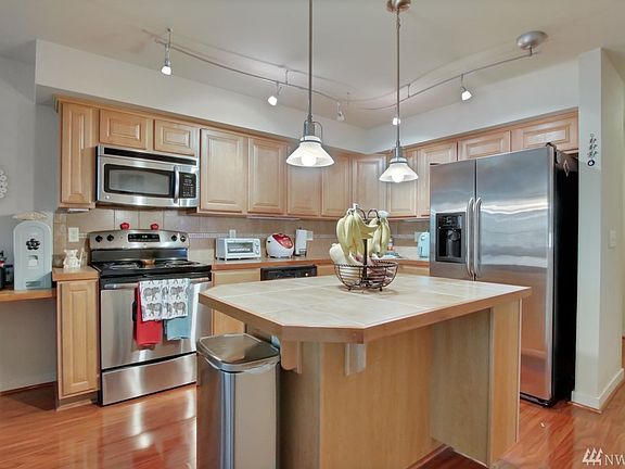 4th image of 13421 97th Ave E Unit 208