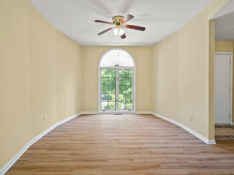 2601 Hillshire Dr — Photo 7