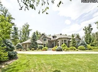 206 Saint Andrews Ln, Aurora, OH 44202