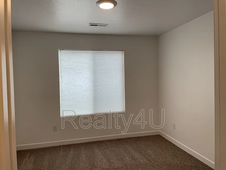 1088 E Waterway Ln #1 — Photo 14