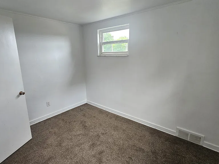 4111 Stanley St — Photo 10