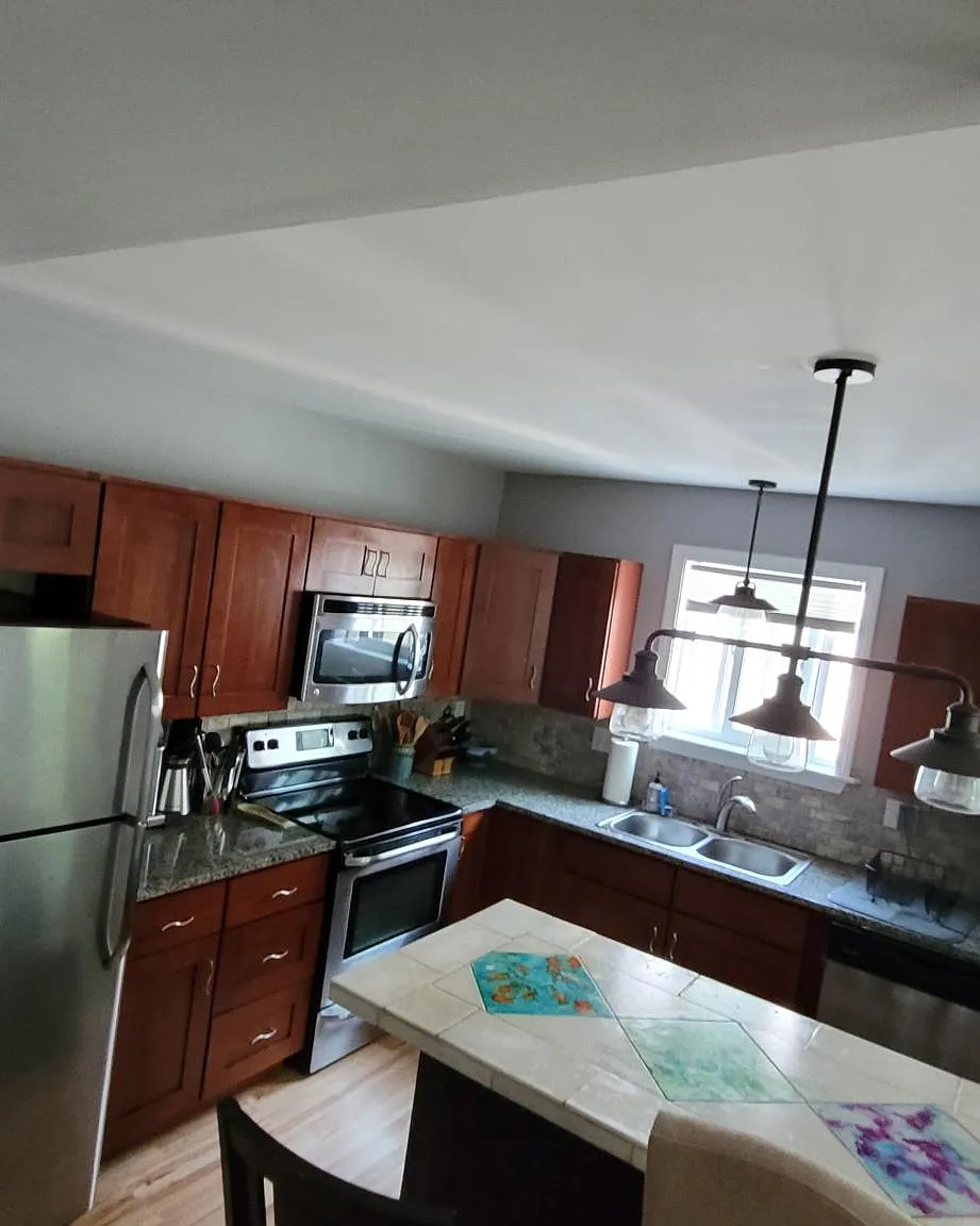 141 Sherman St — Photo 1
