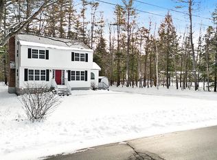 27 Common Rd, Dixfield, ME 04224