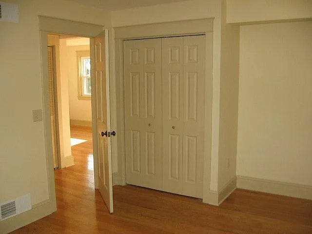 1st floor Master Bedroom