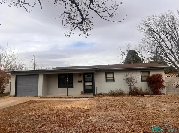 908 Carter Pl, Carlsbad, NM 88220