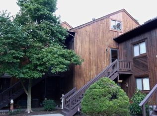 2 Solitude Ct UNIT 4, Vernon, NJ 07462