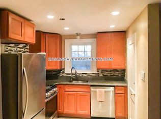 35 Grew Hill Rd FLOOR 2, Roslindale, MA 02131