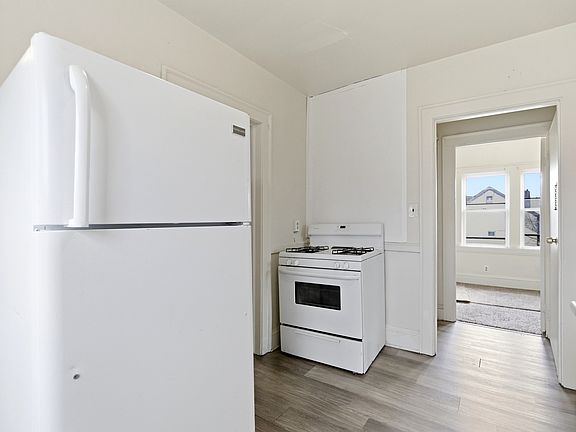 3rd image of 3648 E 133rd St #2