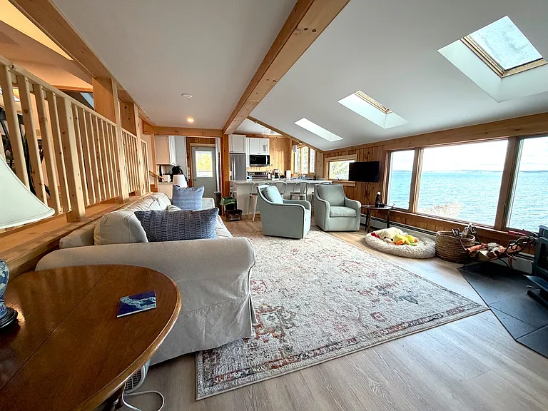 54 Back Shore Ln — Photo 3